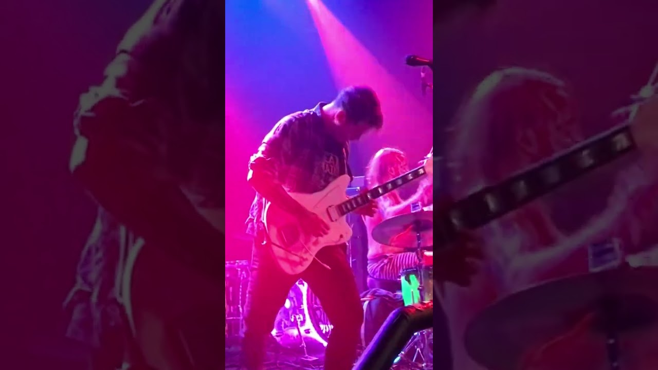 Howling Giant – Glass Future (Live clip trios from The Fine Line Music Cafe)#livemusic #minneapolis Howling Giant – Glass Future (Live clip trios from The Fine Line Music Cafe)#livemusic #minneapolis