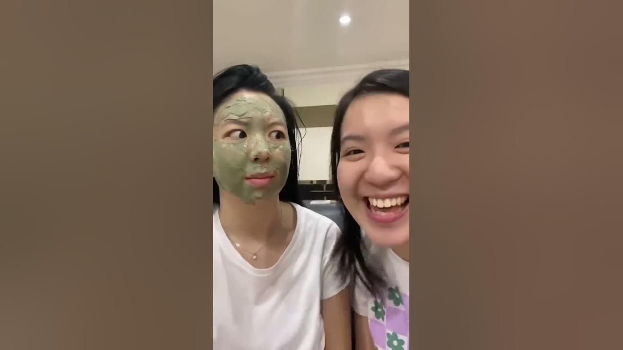 MASKERAN BARENG CICI CHECKKK 🤣✨ MUMPUNG LAGI AKUR NIH #shorts #maskerwajah #sister