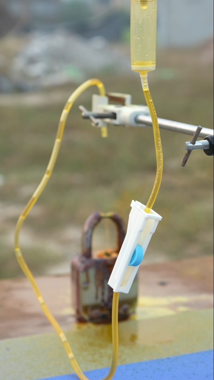 Acid Melt Metal Lock #bluebox