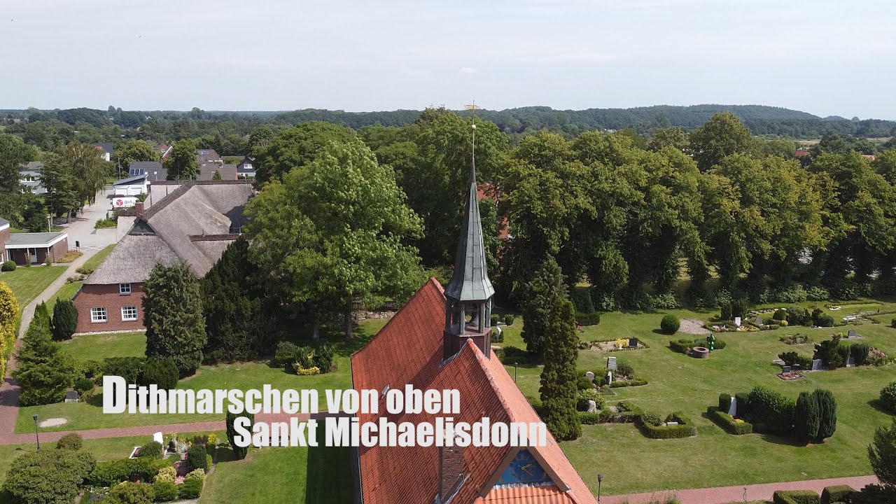 Dithmarschen von oben: Sankt Michaelisdonn - YouTube