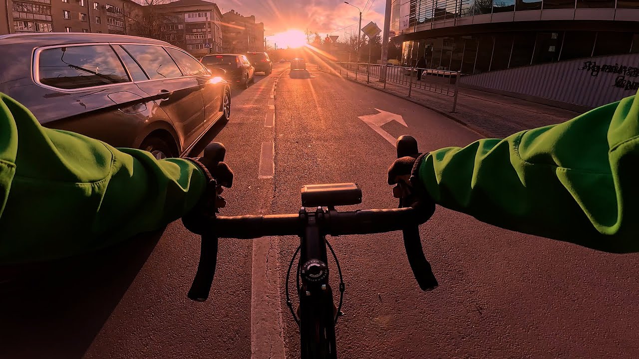 Chill Ride: Захід сонця в Івано-Франківську