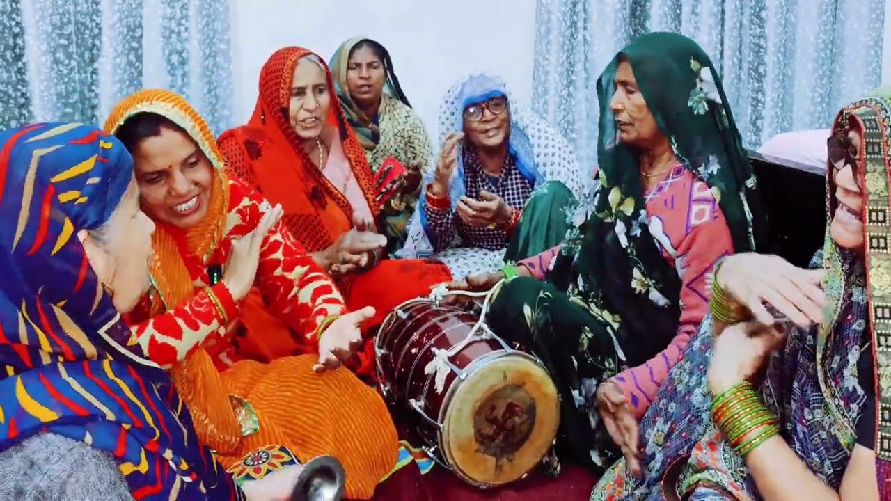 भर्ती कुएं पर नीर # भर्ती कुएं पर नीर 🙏 लोकगीत आप को अच्छा लगा तो आप कमेंट करके बताएं कैसा लगा🙏🙏🙏