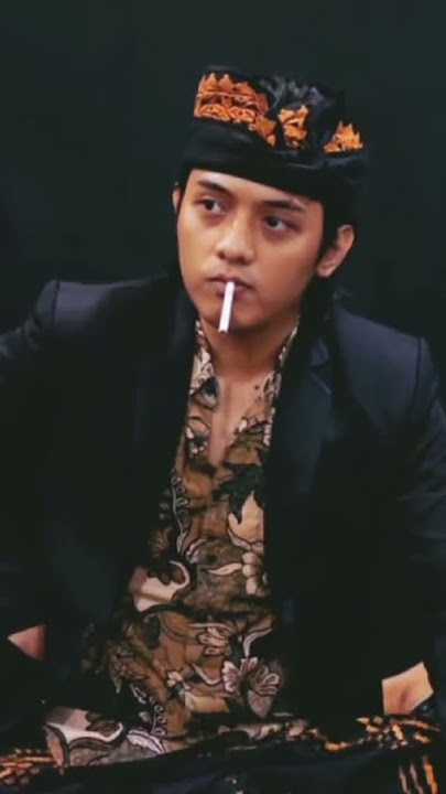 Gus Laits bin Gus Robert bin Gus Miek Ploso Kediri Jawa Timur