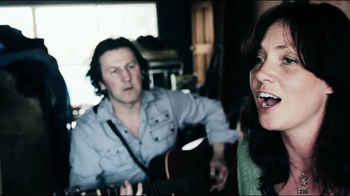 Paula Cox - Let's Play a Game - Live in Wexford