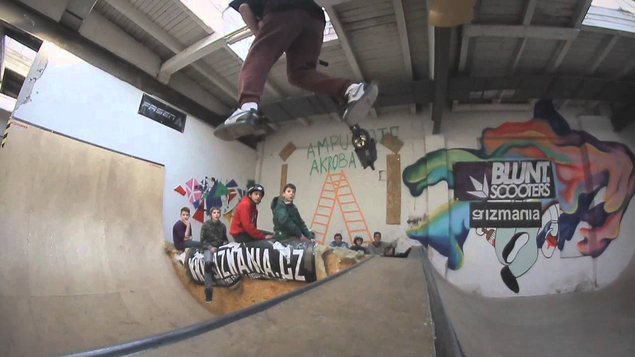 Jara *Mini* Soukup & Richard Zelinka / demos at Gizmania Scootpark