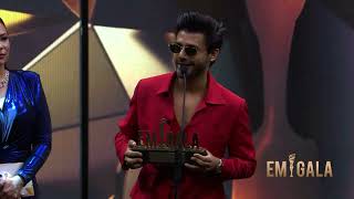 Indian sensation Stebin Ben receives the "Star of the Night" Award at The EMIGALA 2024