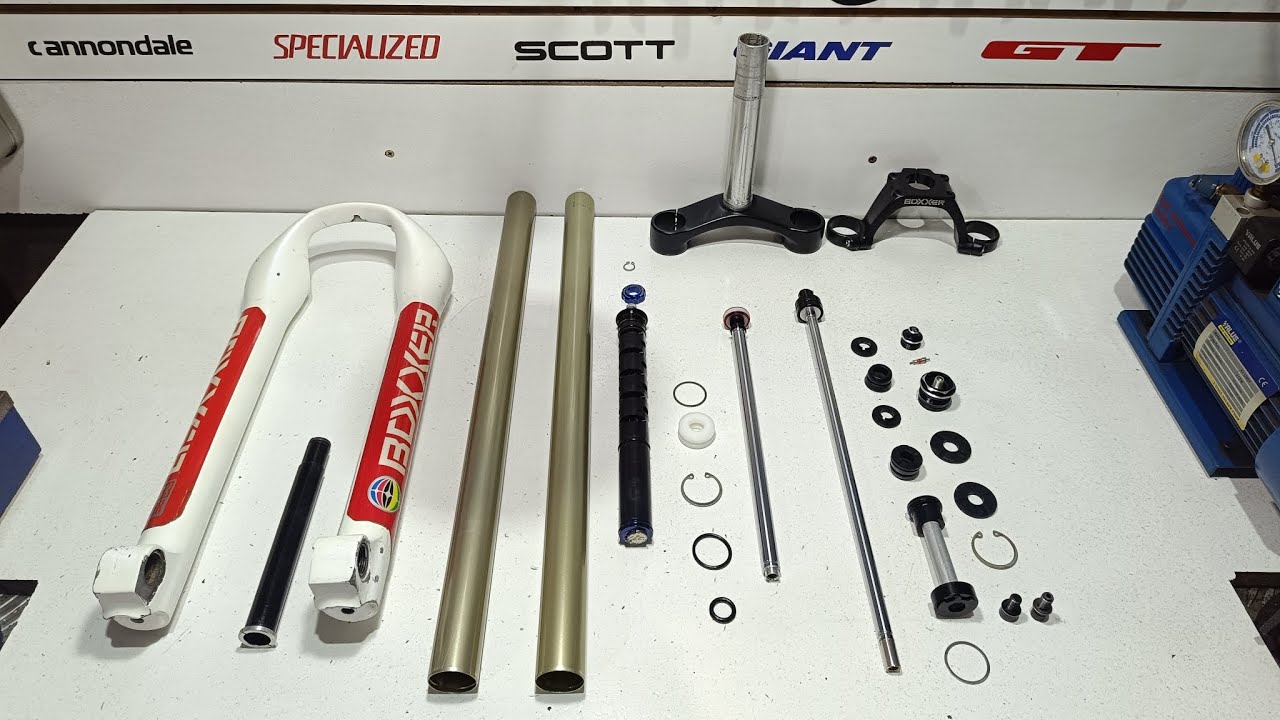 ROCKSHOX ロックショックス BOXXER WC 2013 RockShox BoXXer WC 27.5