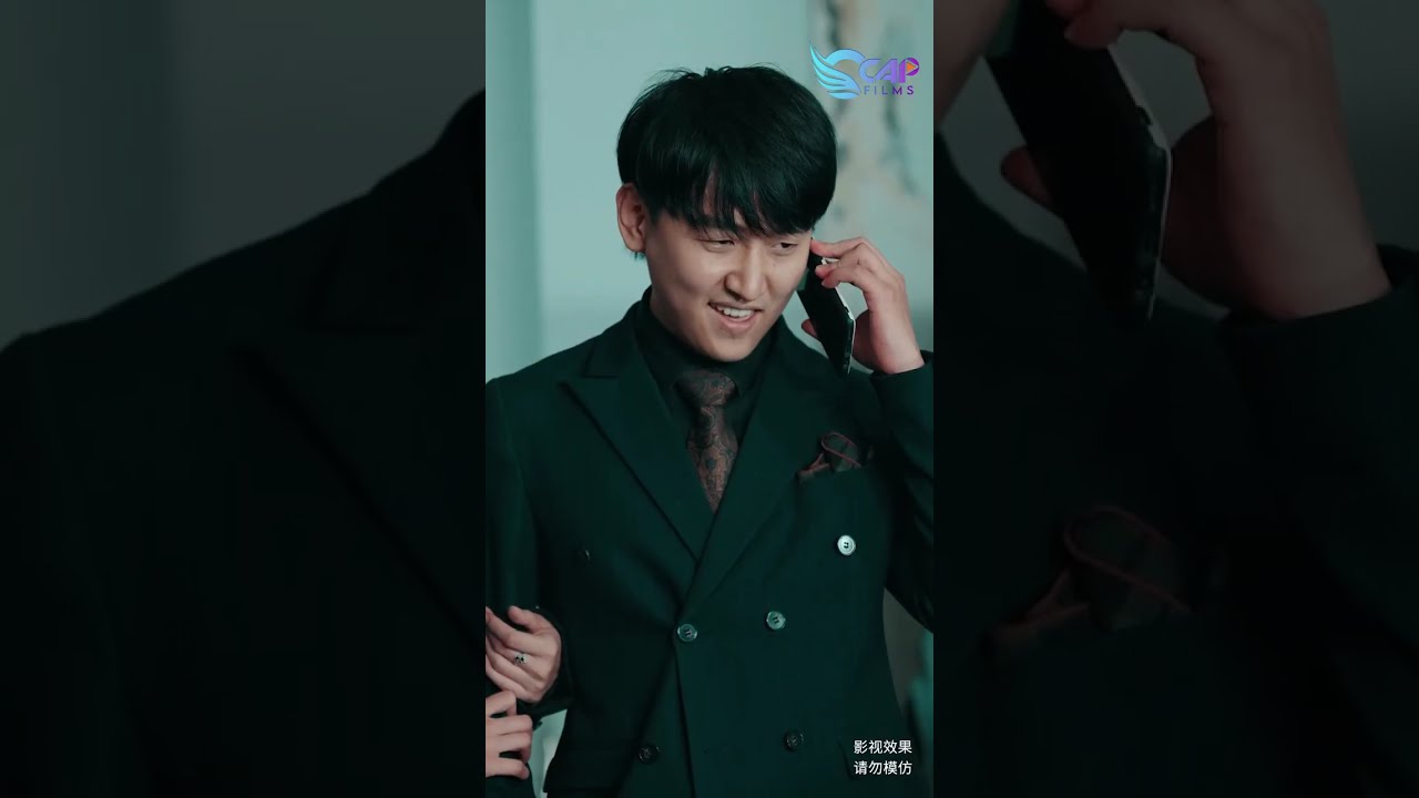 Tên ăn mày đập nát đám côn đồ dám đánh đập con gái, hóa ra là Chiến Thần bất bại ẩn danh!