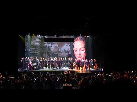 Putar Puccini: Tosca, Act 1: "Tutta qui la cantoria! Presto!" (Sagrestano, Coro) - Roberto Alagna