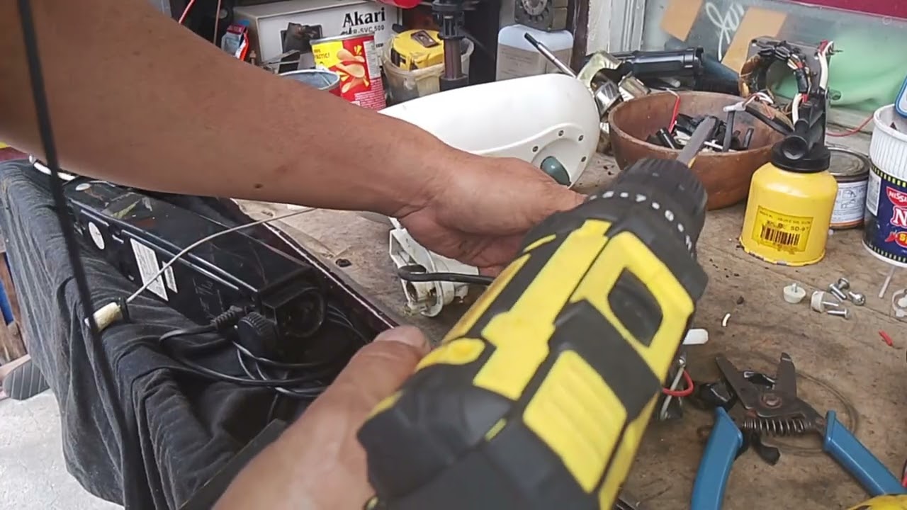 Electric fan ayaw ng tumayo