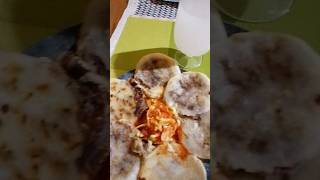 Una deliciosa cena de pupusas.