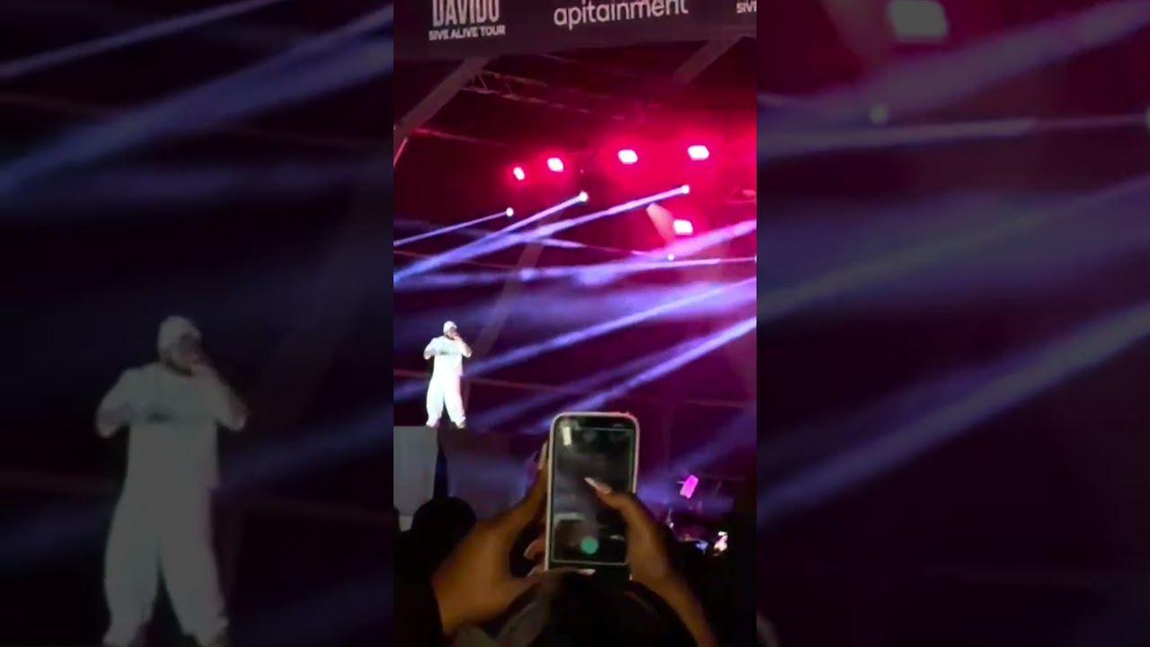 DAVIDO 5IVE ALIVE tour•Abuja•PURE MADNESS🔥🇳🇬More content? Subscribe🎥✨#davido #afrobeat #africa 