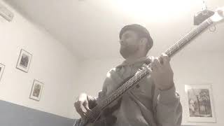 “Carousel” (Michael Jackson) bass play along by Nick Muneratti