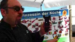 Mallorca Travel: Kitchen Gadget Sales Guy Gives me a Demonstration screenshot 2