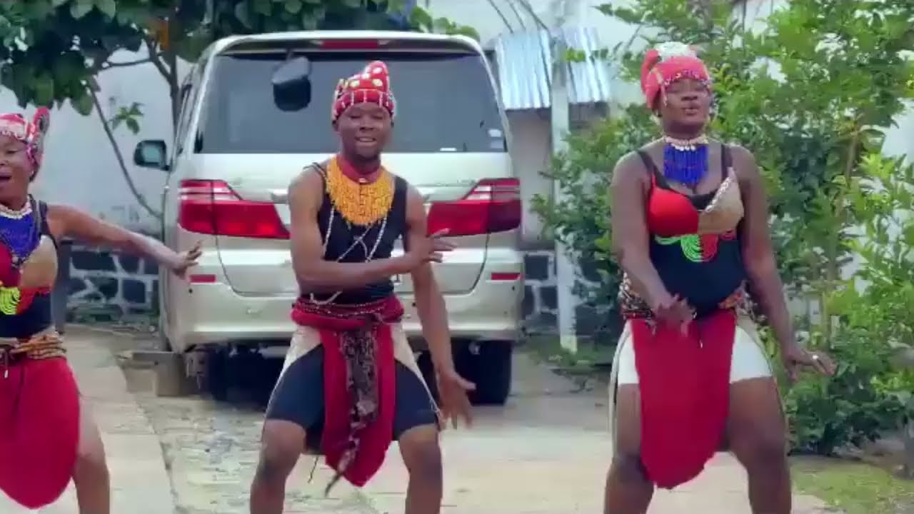 AWILO MWANA SANTA-MARIA(Clip officiel)