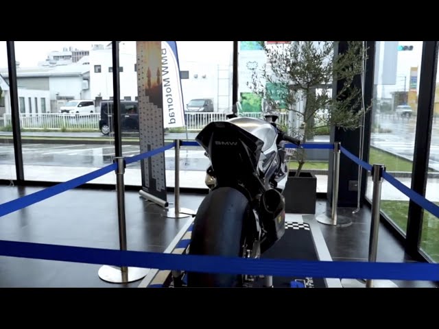 認定中古車の仕組み 専属整備士によるbmwバイクのメンテナンスについて Youtube 認定中古車の仕組み 専属整備士によるbmwバイクのメンテナンスについて Youtube
