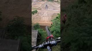 Pov Podwójne Salto Na Rowerze