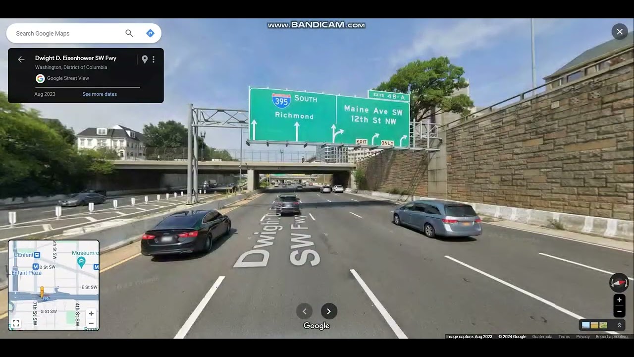 Southwest Freeway/Center Leg Freeway (Interstate 395) southbound