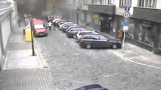 Pragın Merkezinde Büyük Gaz Patlaması Etrafında Ne Varsa Yakıp Yıktı 