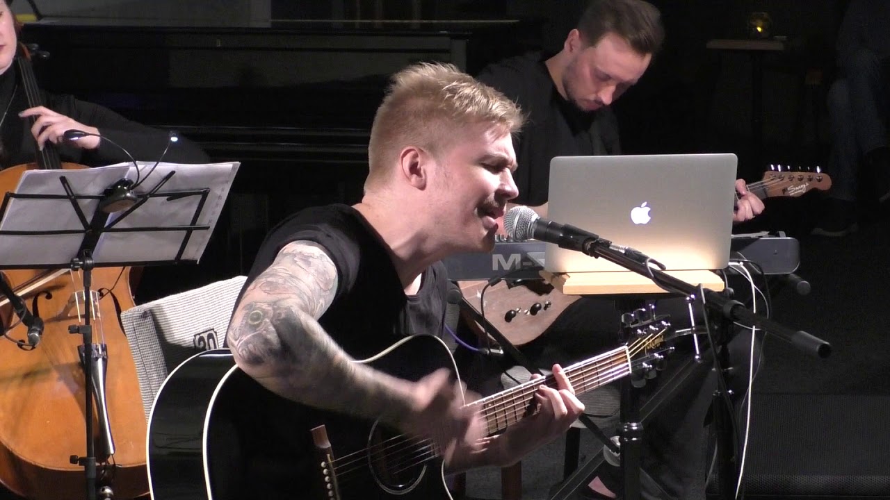 Сheshires - электроакустика Ч 1, в сопровождении струнного квартета  (11.05.2018, Urban Music Hall)