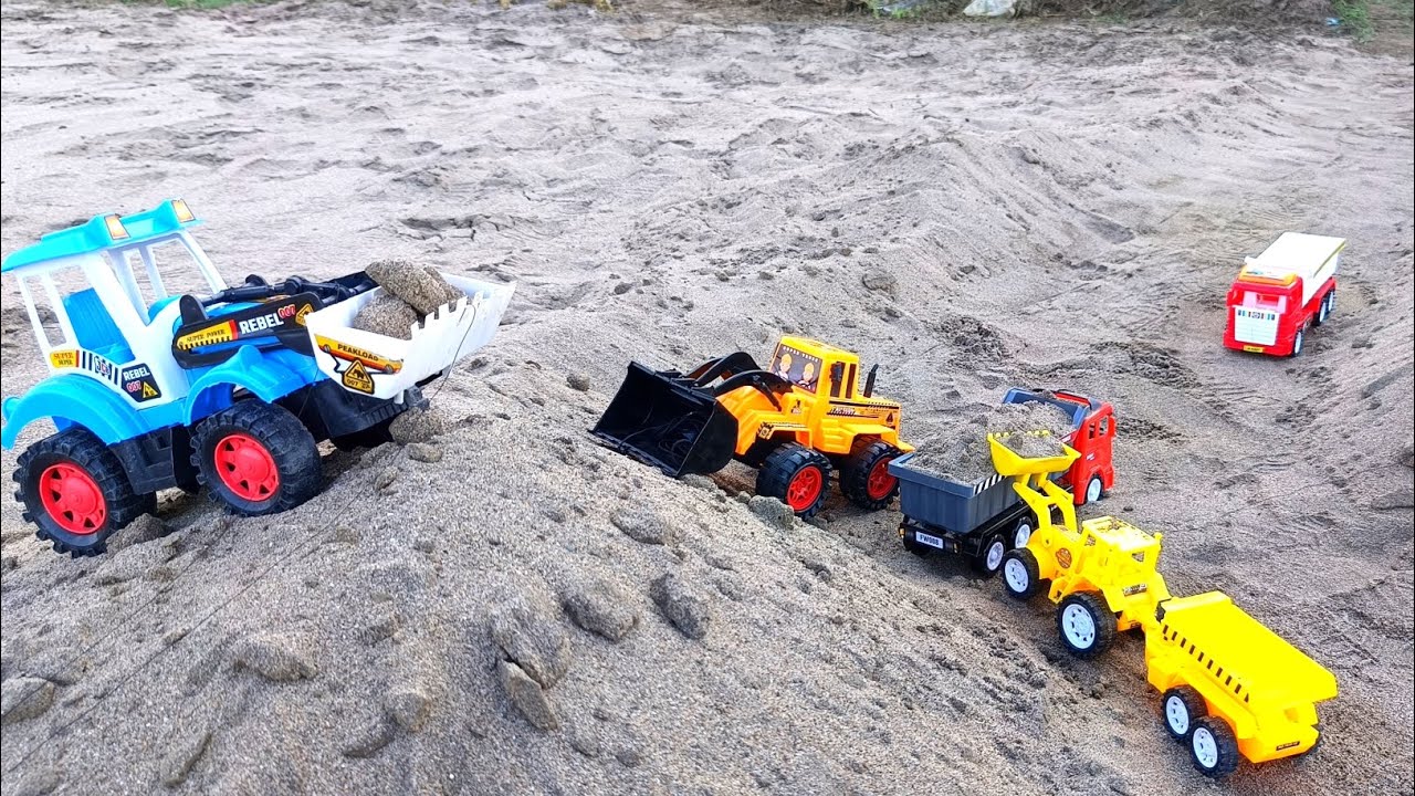 gadi wala cartoon tractor,jcb,crane,ki video toy helicopter ka