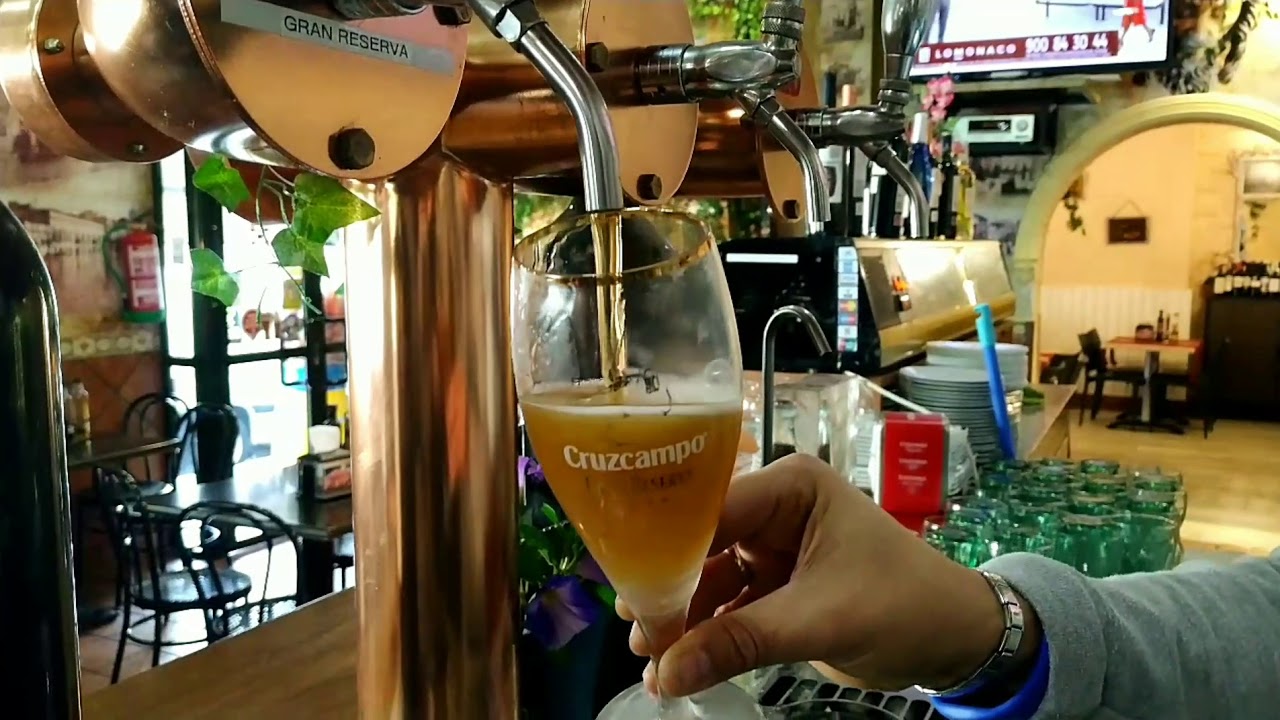 Cruzcampo GRAN RESERVA - Cervecería Raimundo - YouTube