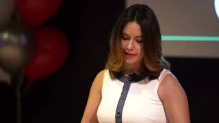Girls and Money | Catherine Mellett Felix | TEDxAvenuesWorldSchool