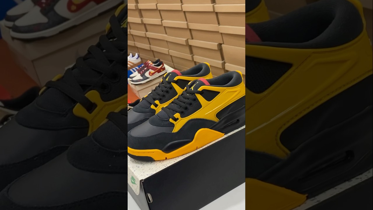 Air Jordan 4 Remastered 