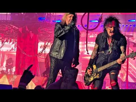 Motley Crue Return of Carnival of Sins Darien Lake