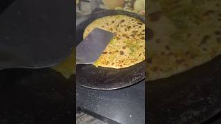 Aaj Khaye Mmi Ke Haat Ke Aalu Ke Pranthe 😋 #minivlog