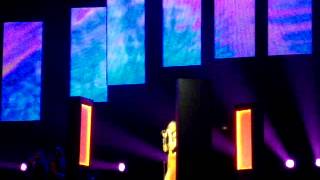 Rihanna. United Center.3.22.2013 love the way you lie