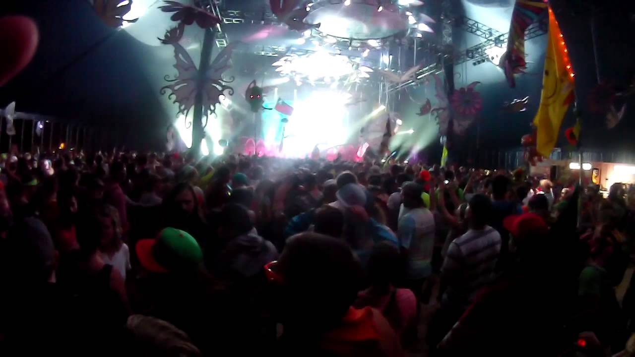 Tomorrow World 2013 Gramatik feat. Teo Collori Tomorrow World 2013 Gramatik feat. Teo Collori