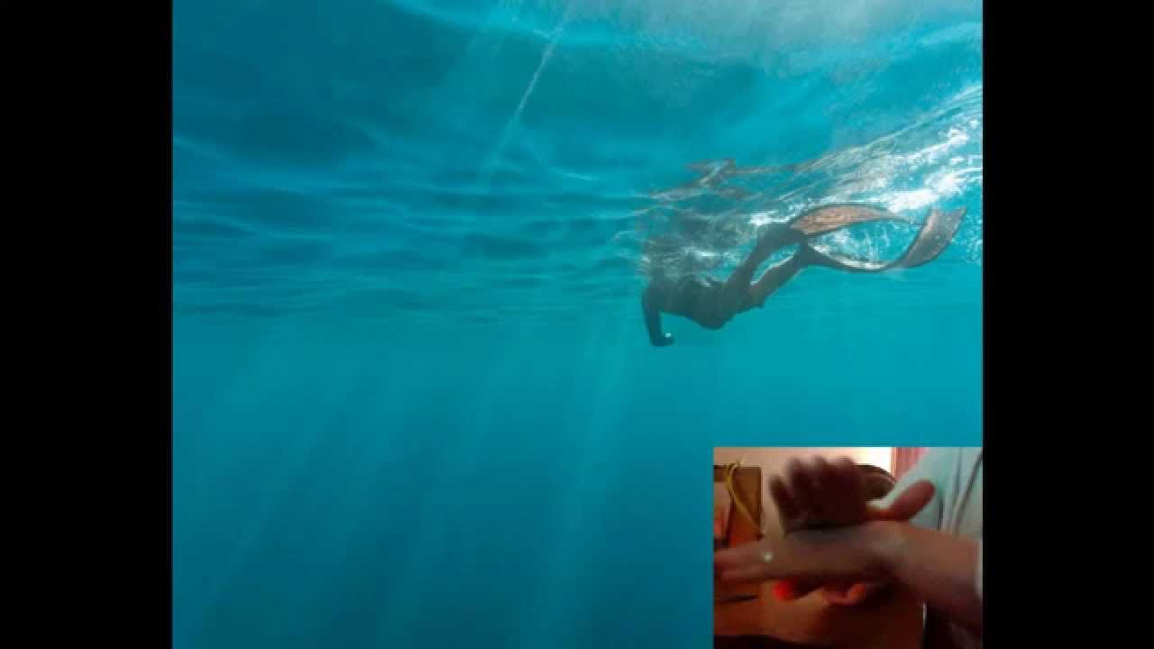 Чем смягчить кожу рук? Смягчение мёдом. - YouTube