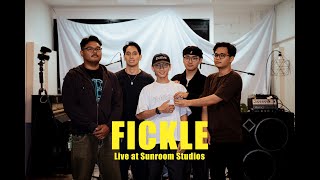 Download Lagu Fickle [Full Set] - Sunroom Sessions