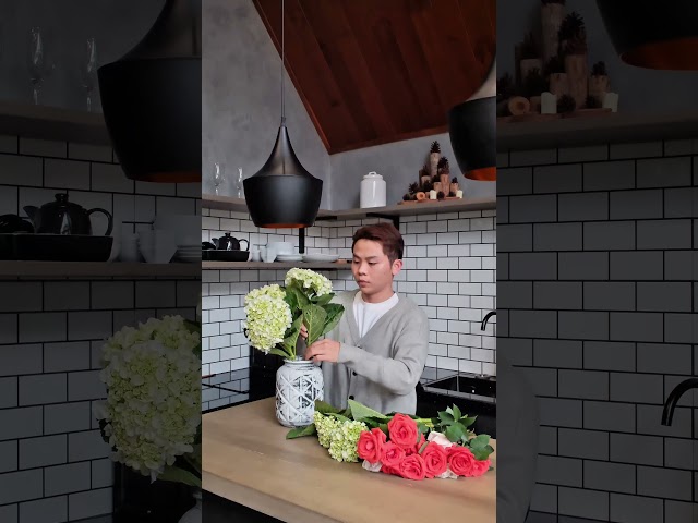 Chỉ là cắm hoa thôi mà, khách có cần sang - xịn vậy không? | Palynia Group