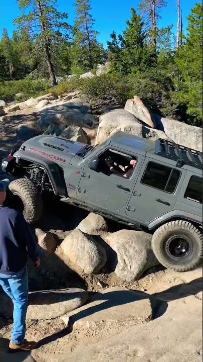 Download lagu Jeep JL Rubicon Rock Crawling - Hill Climb