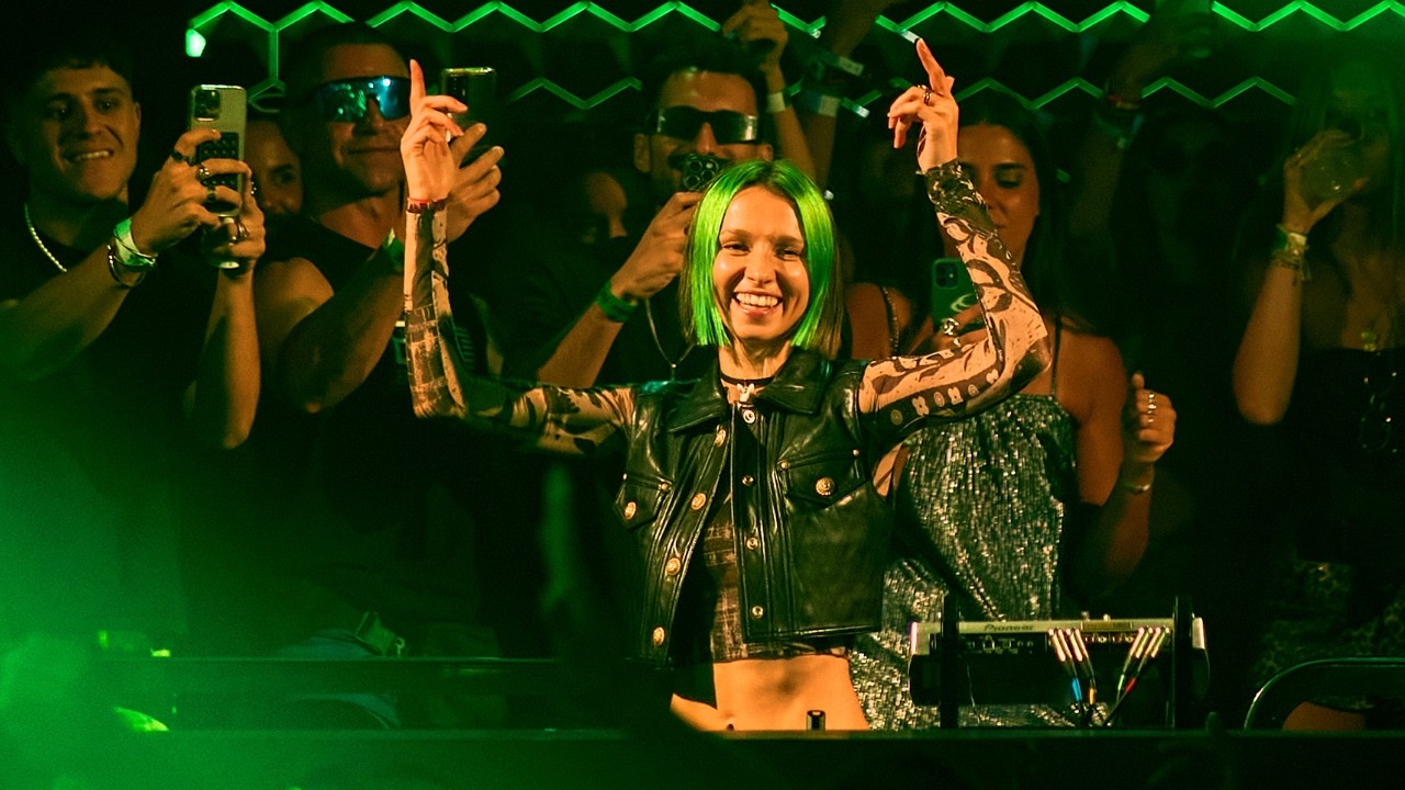 ⁣MISS MONIQUE LIVE DJ SET FROM HÏ IBIZA CLUB ROOM • 2025