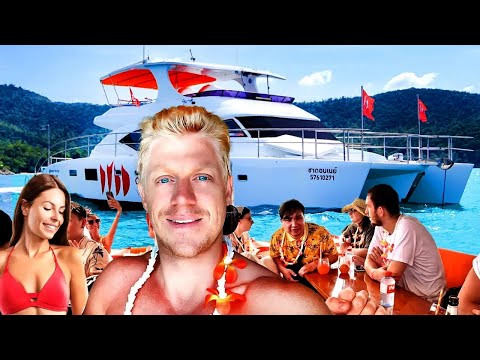 A Party Boat Trip In Thailand (Pattaya Islands)