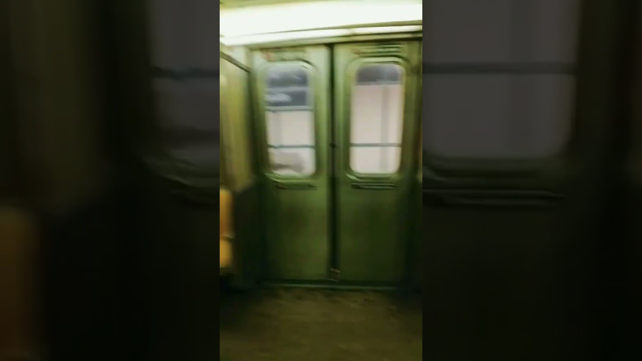 R46's 5926 door chime on the Rockaway Park shuttle (at Beach 105th)