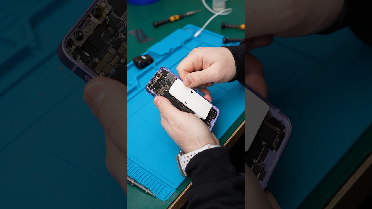 iPhone 12 mini замена аккумулятора на оригинал