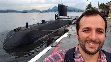 Como é a vida dentro de um submarino?