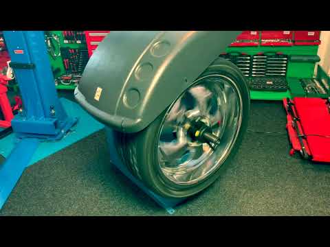 ShiningBerg W60 HB Балансувальний верстат напівавтоматичний, видео 1