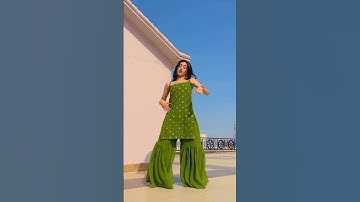 Chammak Challo 💚 @RightDirection #ShortsVideo #ShrutiMishra #ytshorts #dance  #chammakchallo