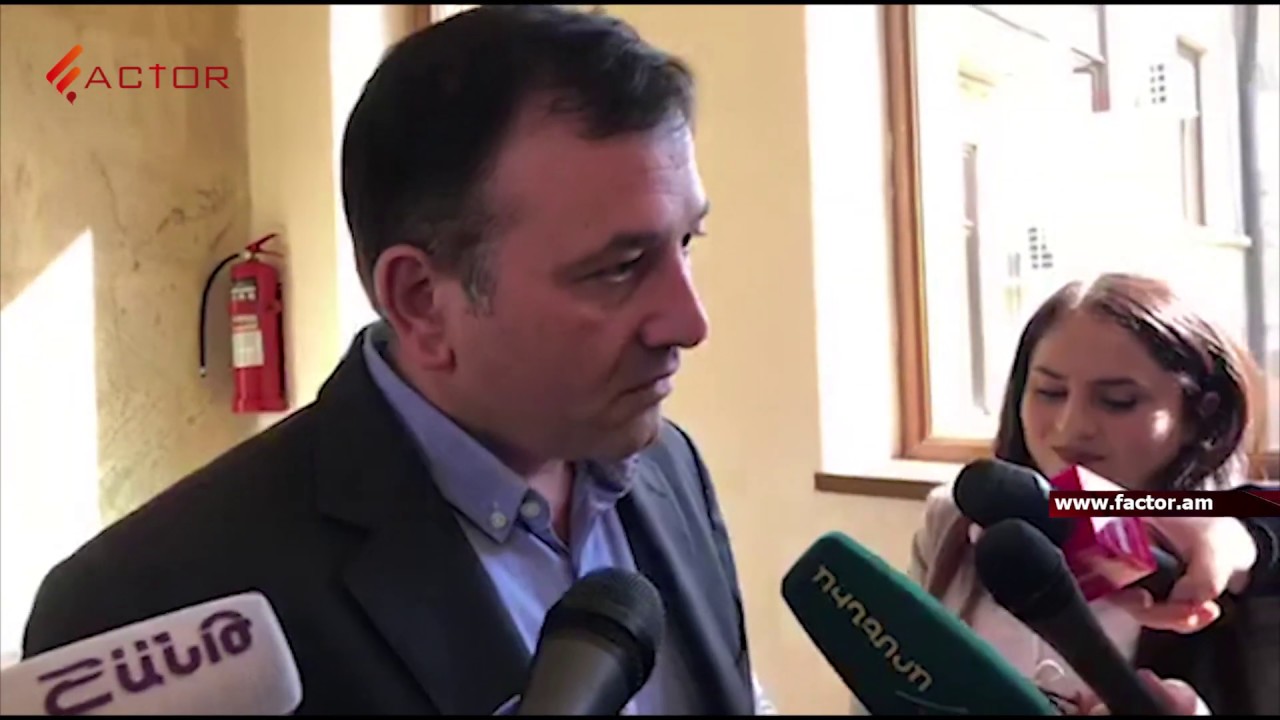 мирский замок «Վիրավորական բան կա՞, երբ ասում եմ` ձեր մամային ճանաչում եմ, պապային` ոչ». Նիկոլայ Բաղդասարյան