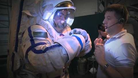 Space Lab Winner, Amr, travels to Russia for Astronaut Training