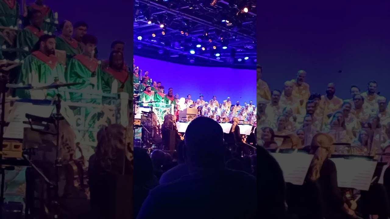 Closing of Candlelight Prosessional narrated by Ashley Eckstein.