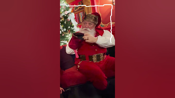 SANTA'S MAGIC BAG!! 🎅🏻 Santa shows Adley & the family how he fits all the toys in his sack! #Shorts