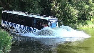 HAFENCITY RIVERBUS | The spectacular amazing swimming bus | 4K-Quality-Video