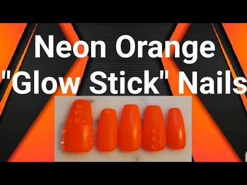 neon-orange-"glow-stick"-nails