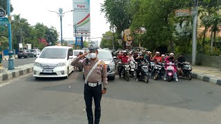 DETIK-DETIK CIREBON HENING TOTAL! Jalanan Berhenti Saat Proklamasi